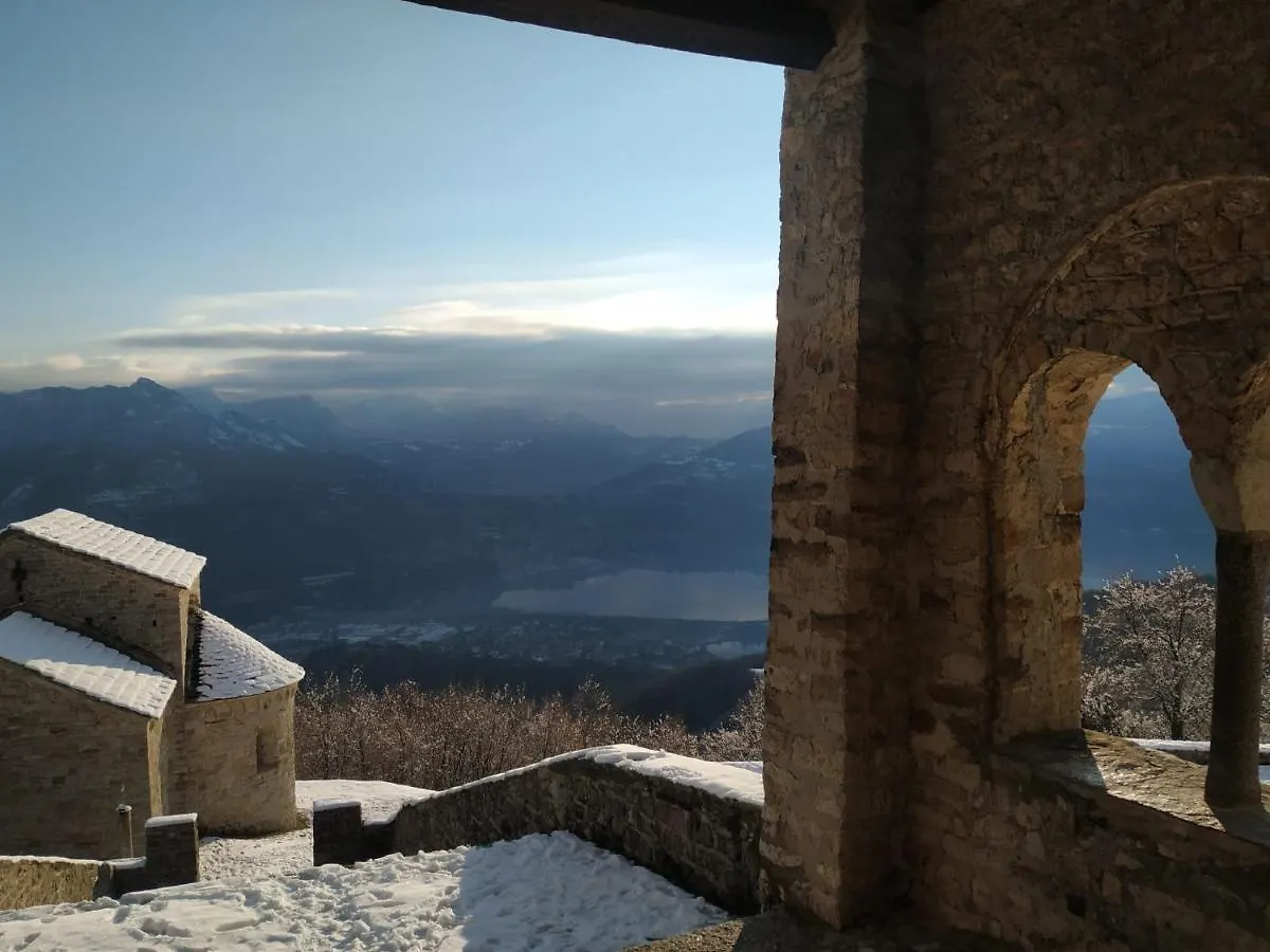 Casa Castel Apartment Civate Italy